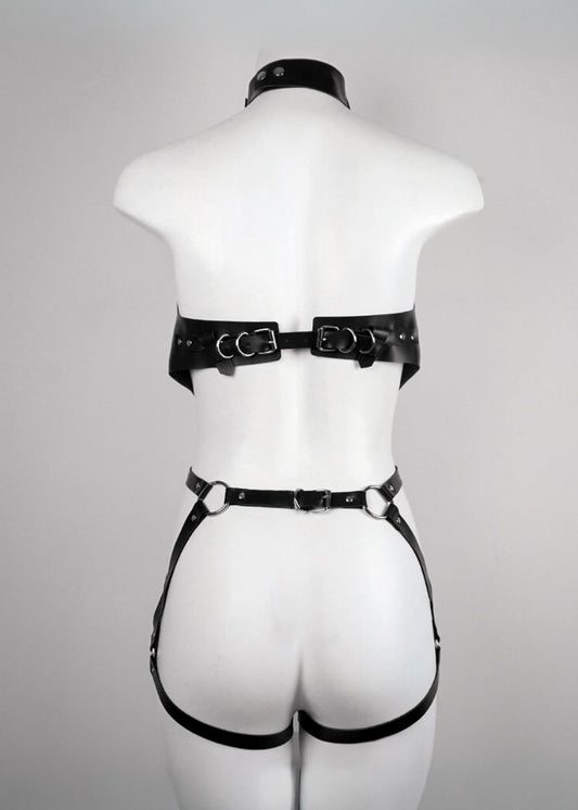 Anima Nuda – Il rigore che esalta