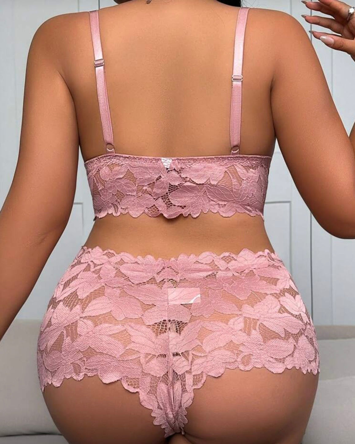 Petalo Ribelle — Dolcezza che osa, eleganza che sfida