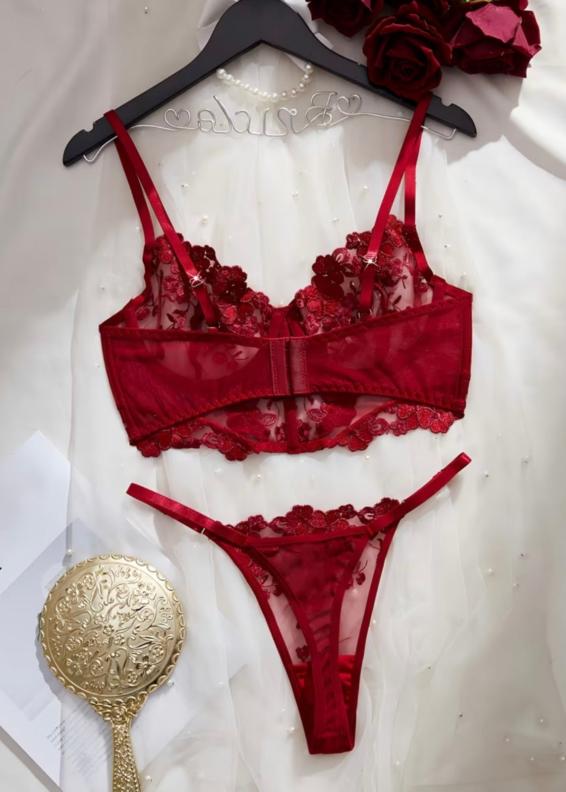 Calypso – Rosso che avvolge e seduce