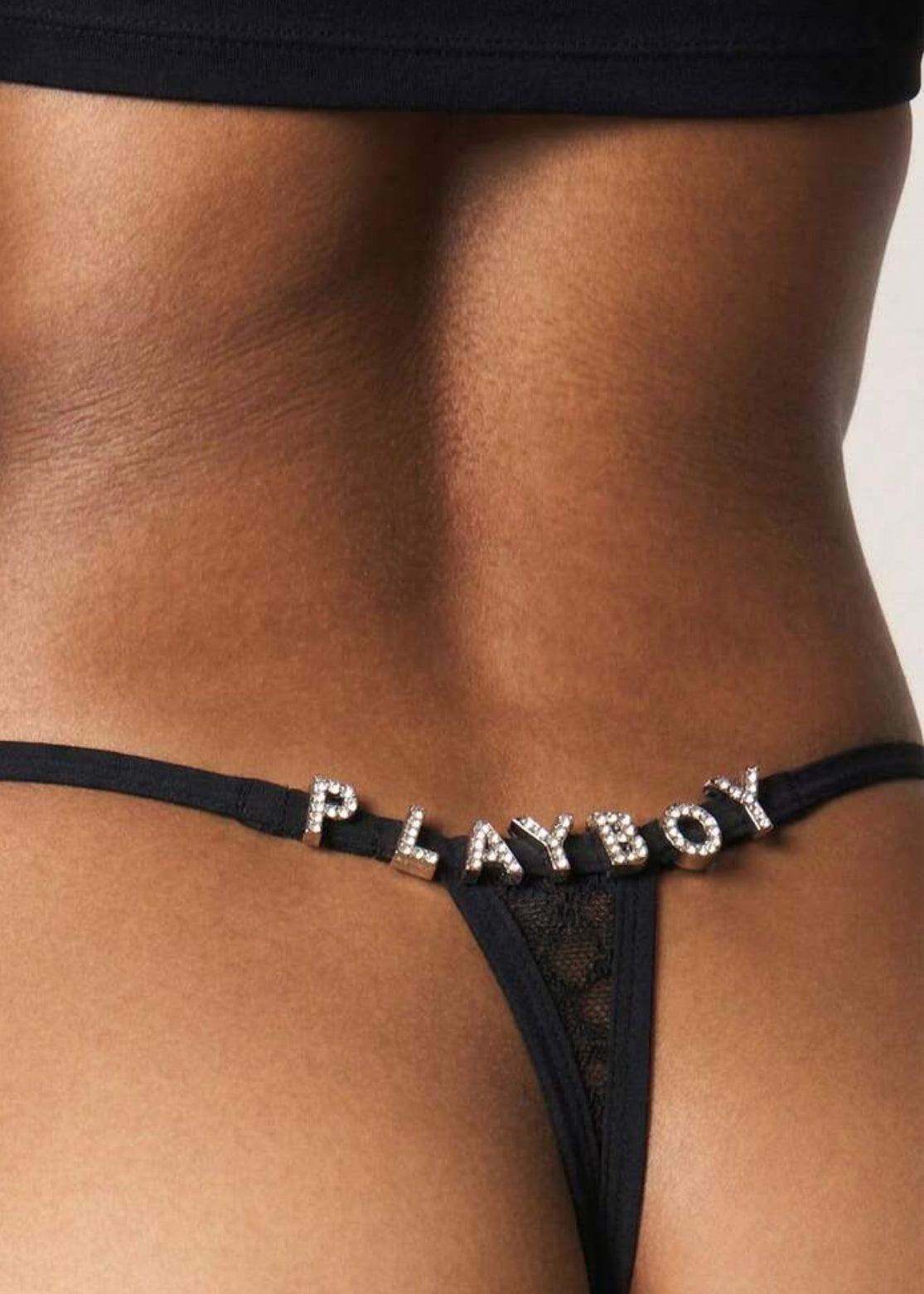 Playboy Charm – Un punto luce irresistibile per le tue curve