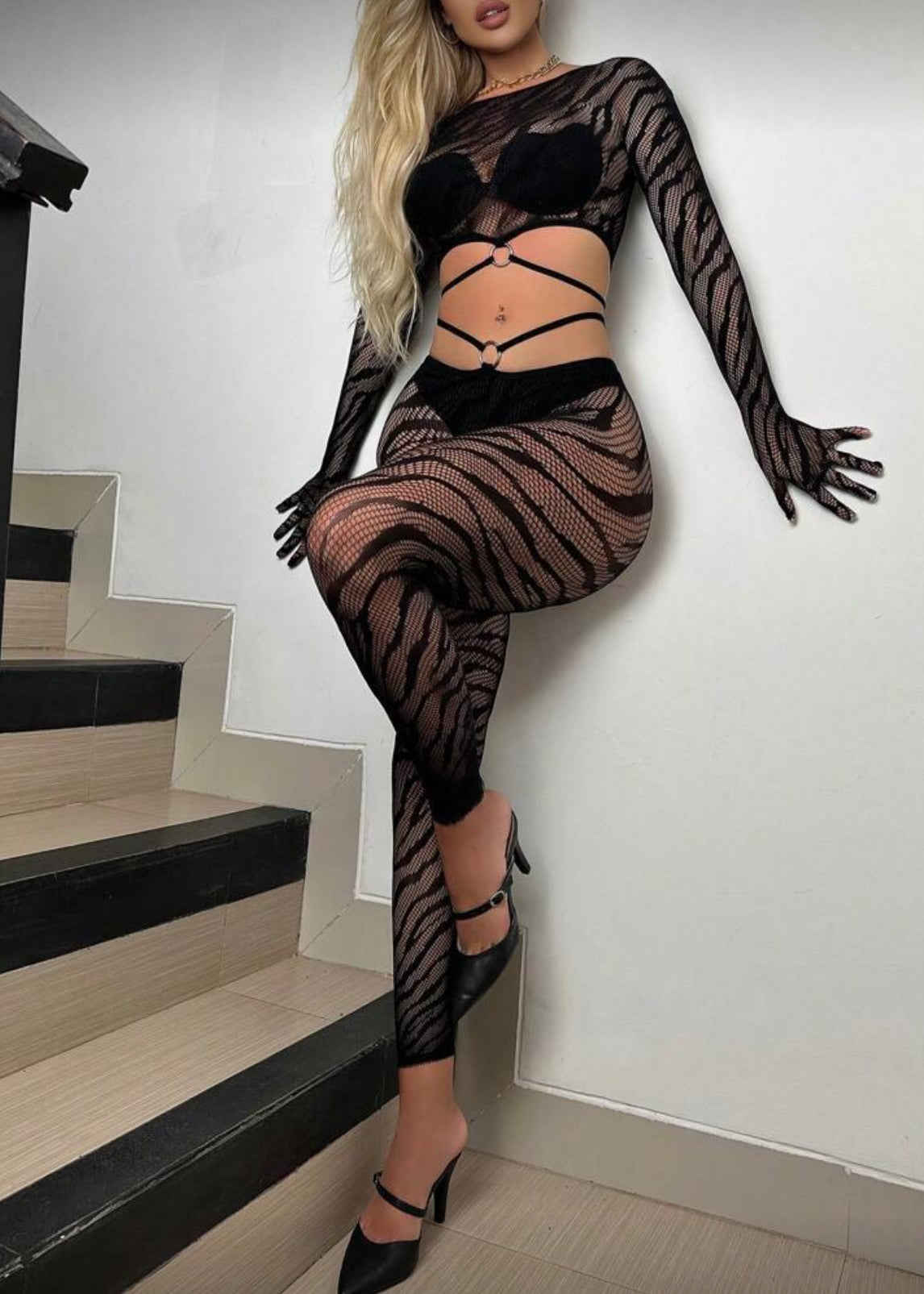 Lola – Trasparenze da peccato elegante